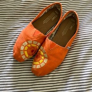 Toms orange embroidered canvas loafers, size 6.5.